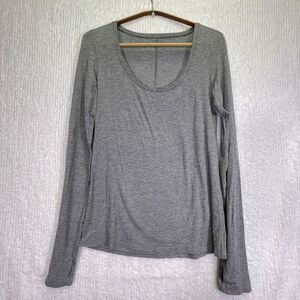 Lululemon Gray Sweat Thumbholes Relaxed Stretch Long Sleeve T-Shirt Size 8